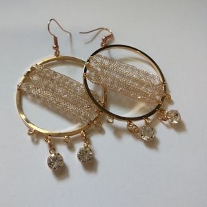 💥5/$25 circle earrings with hook connection